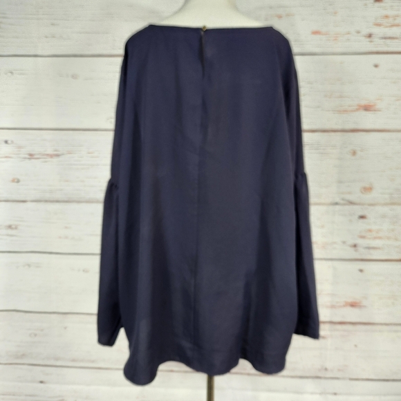 LANDS' END Bell Sleeve Flowy Top - Picture 2 of 6